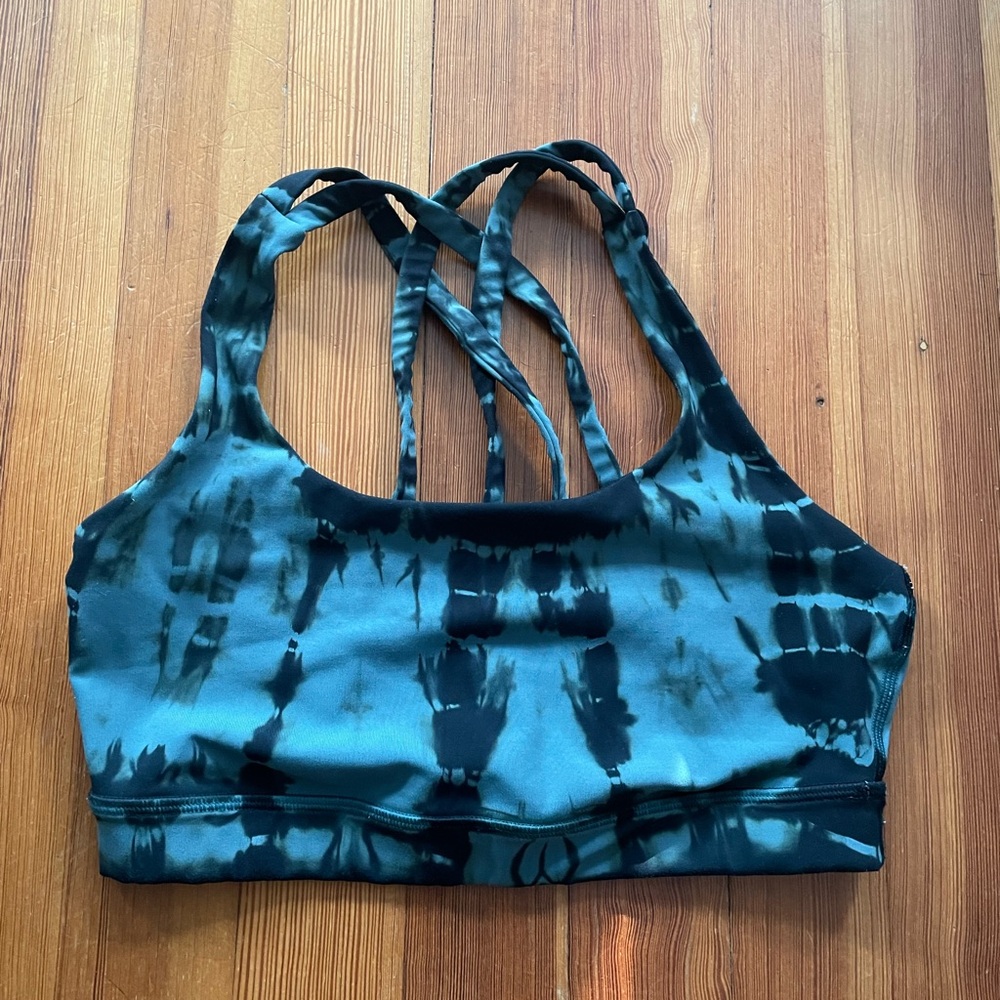 Lululemon energy bra size 4